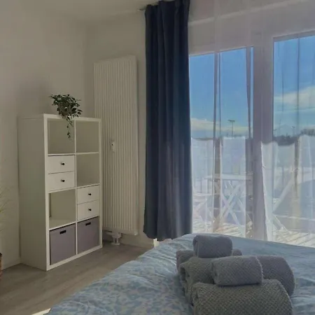 Stadtwohnung I Balkon, Parkplatz, Waschmaschine Апартаменты Мангейм