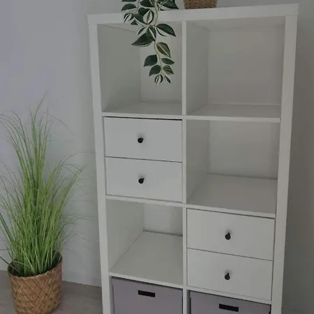 Stadtwohnung I Balkon, Parkplatz, Waschmaschine Апартаменты *